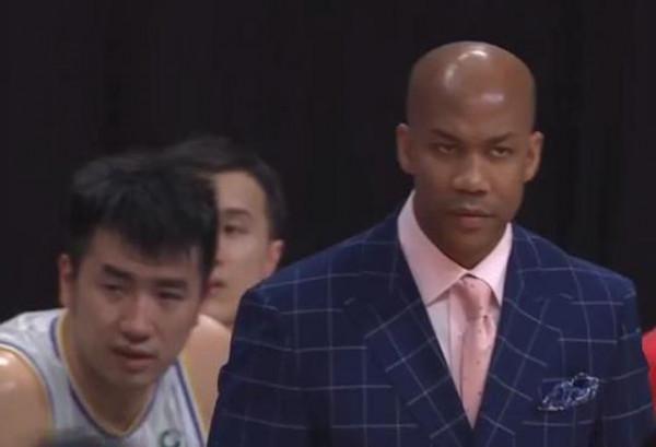 小外援完勝大外援,馬布裡惜敗楊學增,北控的球在哪兒 小外援完勝大外援,馬布裡惜敗楊學增,北控的球在哪兒