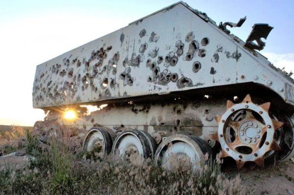 貧鈾彈真的有極強的輻射性嗎？
