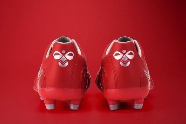新配色Hummel VORART II足球鞋上市
