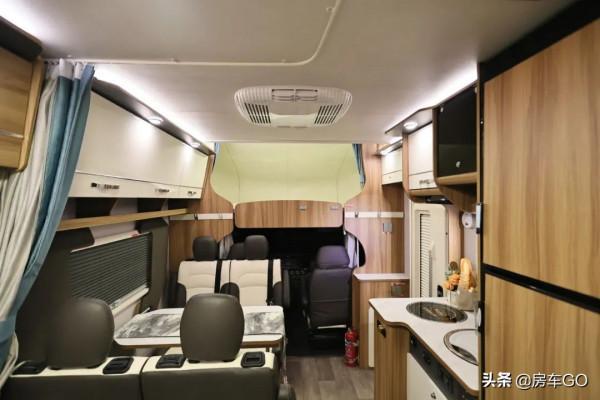 適合年輕人創業的房車!可2人舒適旅行,車內還有獨立辦公室? 適合年輕人創業的房車!可2人舒適旅行,車內還有獨立辦公室?