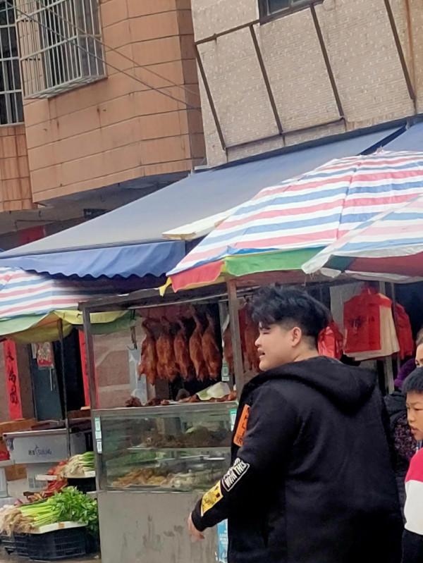 今天初六去走圩