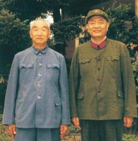 1988年,11位大軍區司令員同框,群雄薈萃之下誰能端坐C位? 1988年,11位大軍區司令員同框,群雄薈萃之下誰能端坐C位?