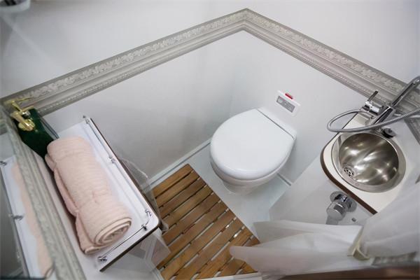 戴德自由風依維柯房車,如果做到七天不斷電? 戴德自由風依維柯房車,如果做到七天不斷電?