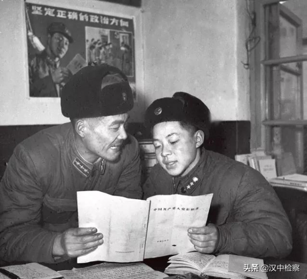 敢教日月換新天 敢教日月換新天