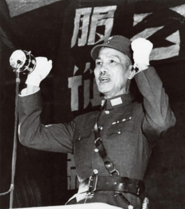 奉周恩來令打入侍從室的少將高參,蔣介石怒罵:半壁江山皆喪其手 奉周恩來令打入侍從室的少將高參,蔣介石怒罵:半壁江山皆喪其手