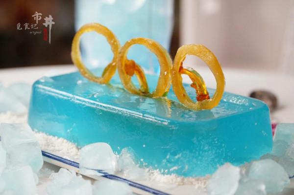 給家人做的&OpenCurlyDoubleQuote;冰雪菜&rdquo;，&OpenCurlyDoubleQuote;五環破冰&rdquo;當成飯後甜點，發朋友圈火了