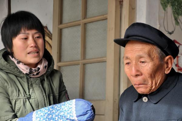 遠嫁15年，生3個孩子，王小翠被關地窖6年，是誰釀成的慘案？