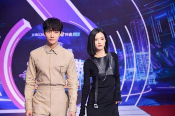 《閃光的樂隊》難度升級！踢館樂隊與《好聲音》有關，孰勝孰敗？