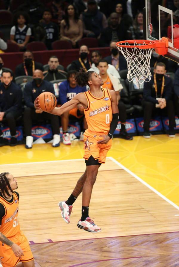 康寧漢姆MVP！脫褲子干擾&plus;瘋狂打鐵！這屆新秀太能整活了