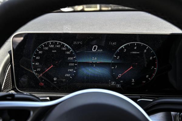 賓士GLB儀表臺異響怎麼辦？有三種解決方法，車主需要了解