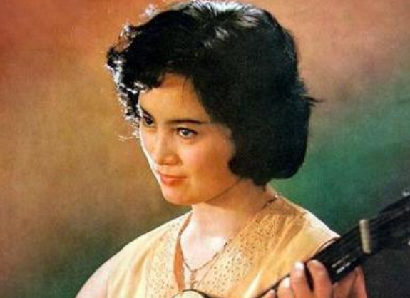 80年代著名女星張金玲,巔峰時隱退生子,現在過得怎麼樣了? 80年代著名女星張金玲,巔峰時隱退生子,現在過得怎麼樣了?