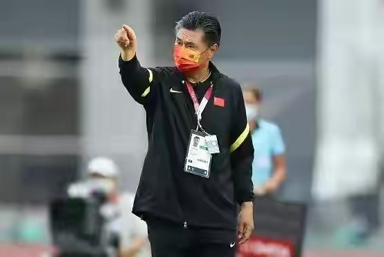 委屈的中超、憋屈的國足、窩囊的足協，中國足球急需大動作