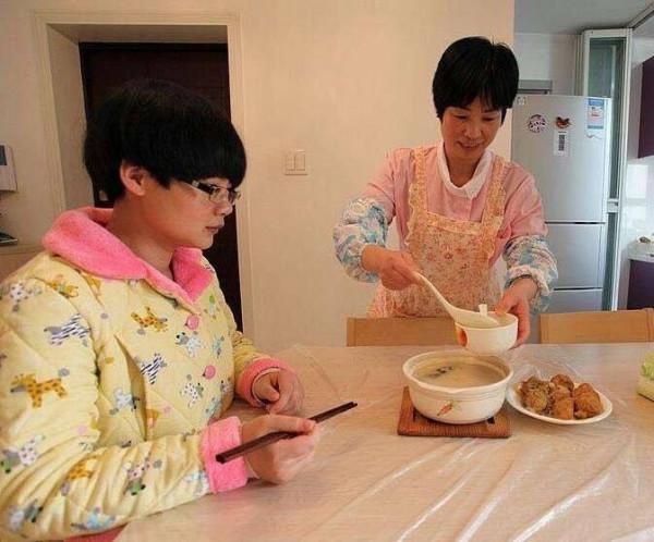 冬天坐月子，飲食遵循4個原則，產後恢復好，寶寶也健康