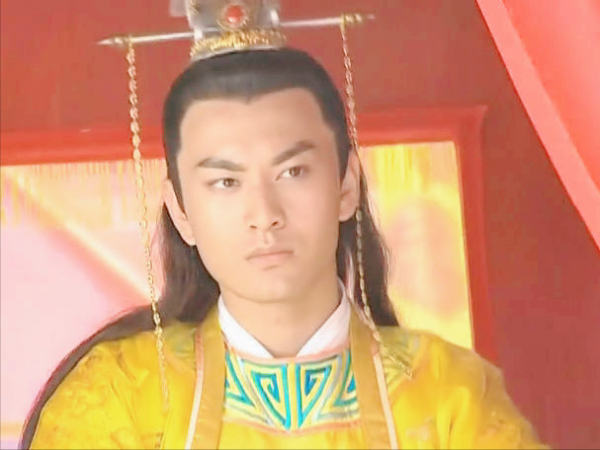 甄嬛傳播出前無人看好，孫儷被質疑扮嫩，網友希望佟麗婭演甄嬛