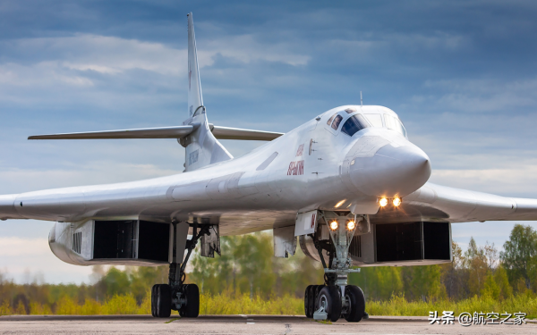 莫斯科的野心：世界最重超音速轟炸機圖-160M換髮動機後重啟試飛