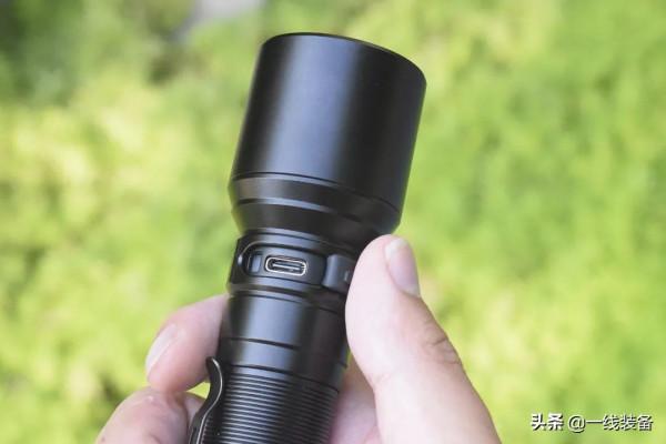 評測 | Fenix C7直充戶外手電，一起來看看第三代升級版的誠意