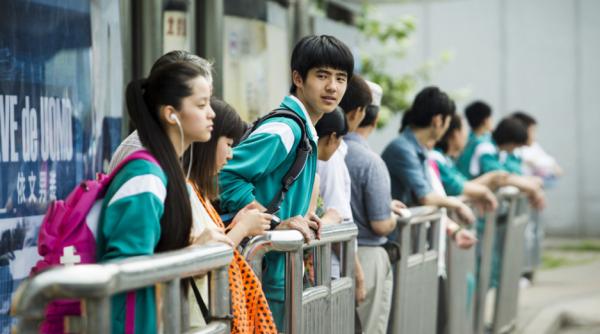 拿高片酬演戲，只會乾瞪眼的塑膠女演員，楊穎在榜上一點也不意外