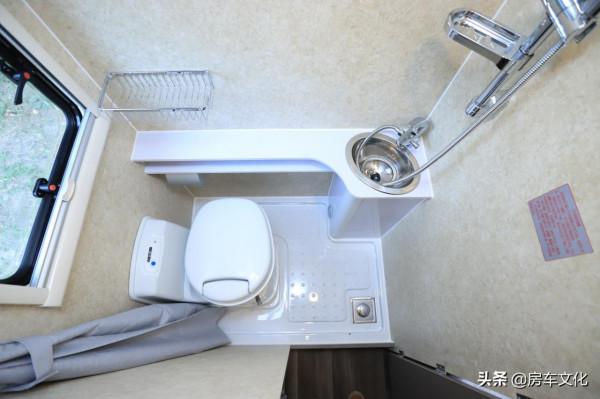 兩室一廳帶3.0T動力房車來啦！有麻將桌和獨立廚衛，實用舒適