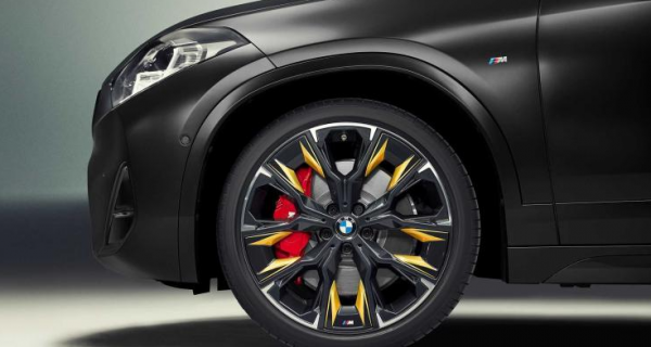 官宣丨新款寶馬X2釋出，車身鑲嵌金邊，土豪氣息十足，3月份投產