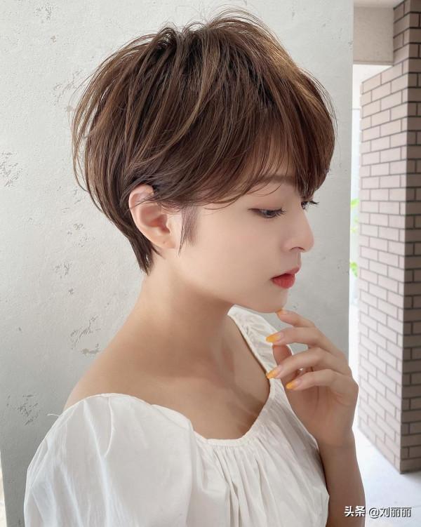 選髮型難嗎?蓬鬆立體時尚瘦臉就夠了,就像這18款 選髮型難嗎?蓬鬆立體時尚瘦臉就夠了,就像這18款