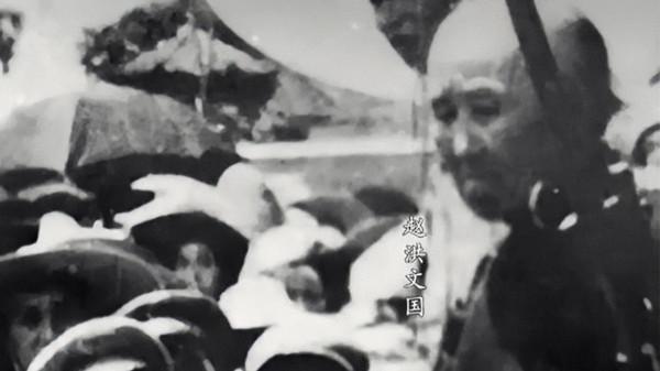 抗日英雄雙槍老太婆淪為土匪，周總理不知如何處置，毛主席：槍決