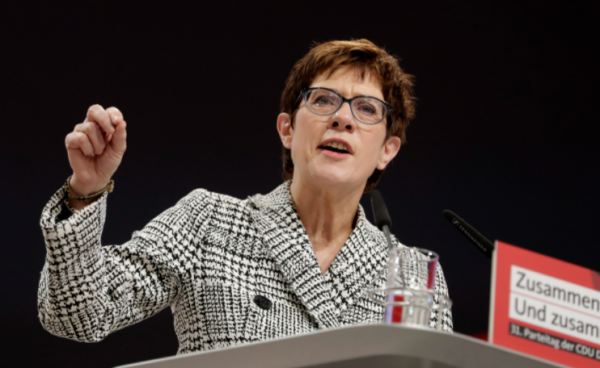 繼英航母之後，德國軍艦也抵達印太，正在西太平洋與日本舉行軍演