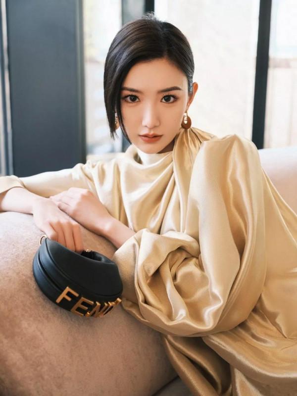 FENDI 2022春夏女士系列欣賞