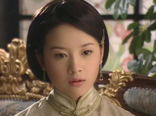 只有看了年輕時候的董潔，才知道她的顏值為什麼不輸劉亦菲