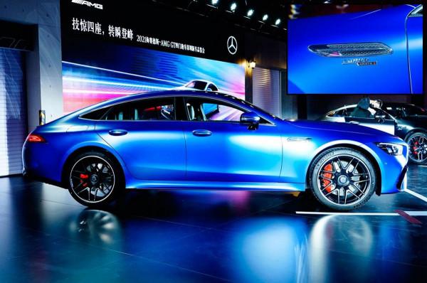 調整動力配置 價格下探至百萬 賓士2022款AMG GT四門跑車實拍簡評