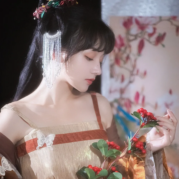 一眼愛上的古風動漫真人頭像，高質量無水印