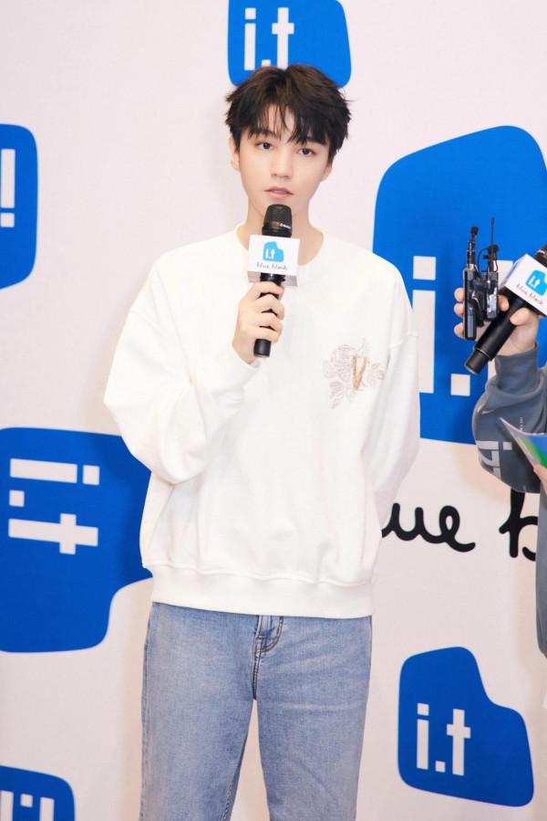 I.T集團代言人王俊凱閃現i.t blue block 詮釋秋冬潮流新風向 I.T集團代言人王俊凱閃現i.t blue block 詮釋秋冬潮流新風向