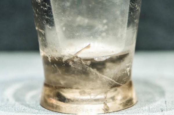 這三件文物永不出境，&OpenCurlyDoubleQuote;兩塊玻璃一塊布&rdquo;，&OpenCurlyDoubleQuote;鎮館之寶&rdquo;至今無解