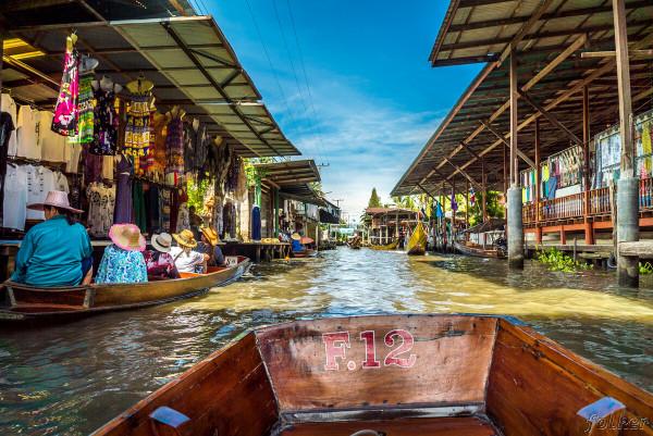 泰國首個水上菜場，已有上百年曆史，與中國淵源頗深
