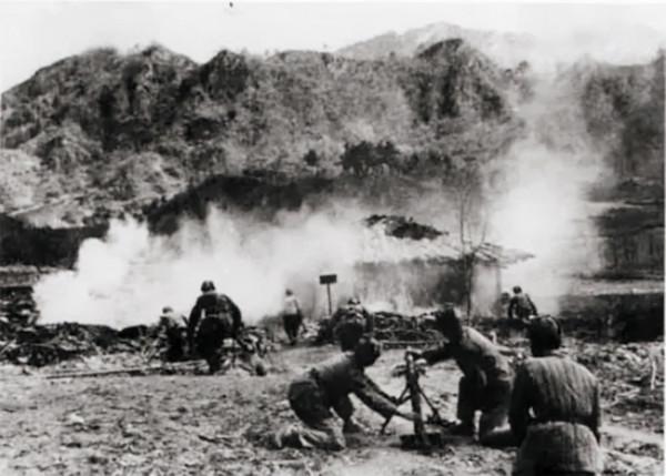 一個營突然失蹤,首長們坐立不安,關鍵時刻,2顆訊號彈傳來喜訊 一個營突然失蹤,首長們坐立不安,關鍵時刻,2顆訊號彈傳來喜訊