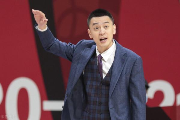 郭艾倫承認有傷,誰是遼籃第三後衛?楊鳴二選一,99年小將上位 郭艾倫承認有傷,誰是遼籃第三後衛?楊鳴二選一,99年小將上位