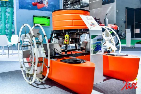 無人拖拉機 無人艇 無人飛機 數字系統，國際農機展上樣樣有