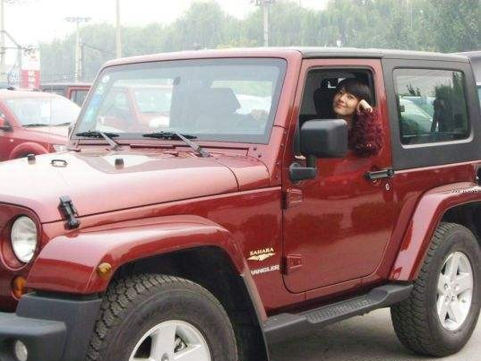 盤點娛樂圈十大女神寶石級座駕，女神選車不需要理由