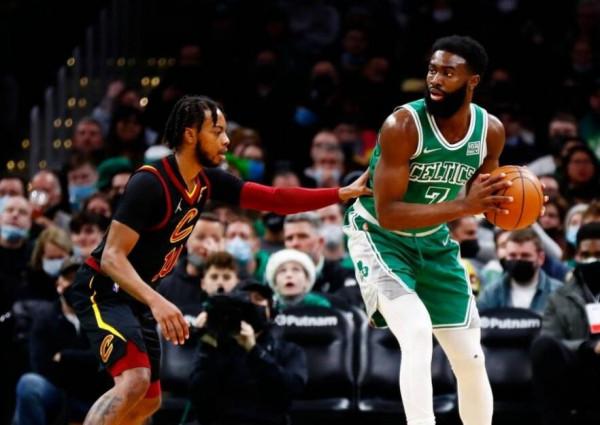 布朗狂轟34分，塔圖姆18分9籃板，凱爾特人輕取騎士