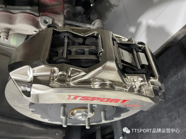 改裝案例 | 艾力紳前後剎車升級方案 改裝案例 | 艾力紳前後剎車升級方案