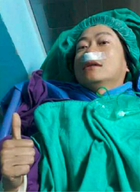 52歲游鴻明現身商演,露天舞臺環境簡陋,學霸女兒顏值高疑想出道 52歲游鴻明現身商演,露天舞臺環境簡陋,學霸女兒顏值高疑想出道