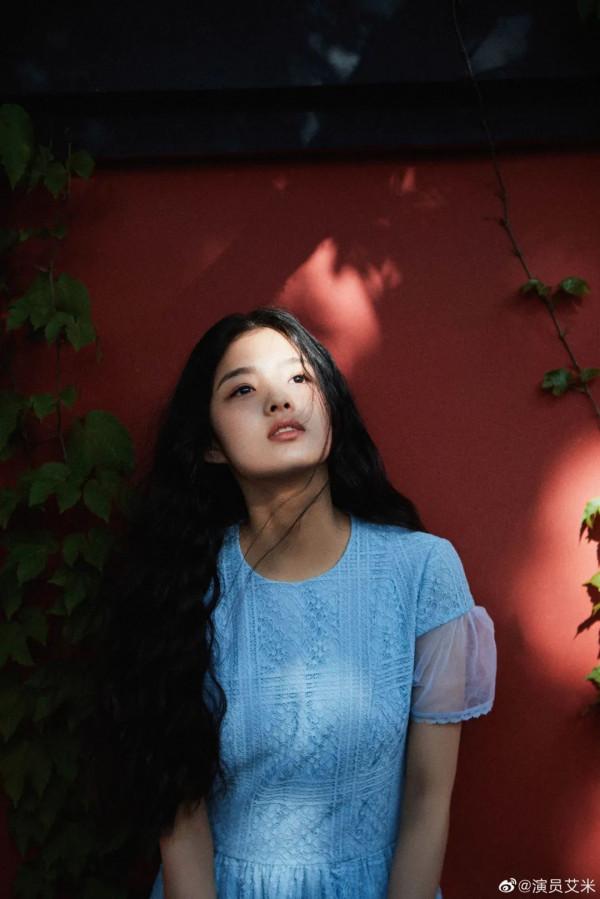 《長津湖》裡一個鏡頭上熱搜，14歲的艾米到底什麼來頭