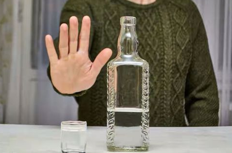 “人過60，兩不碰，兩不交”是啥意思？若你能做到，或有益於健康