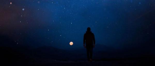 今日話題：從什麼時候開始，我們評價別人的代價那麼小了