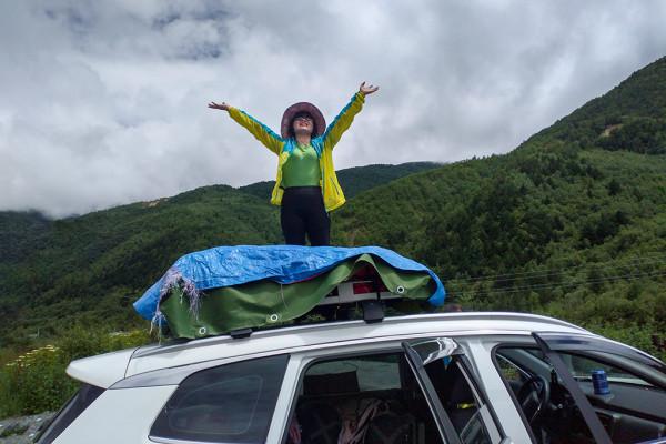 自駕西藏，路過仙境般紅石灘和翻越4298米高的折多山感受分享