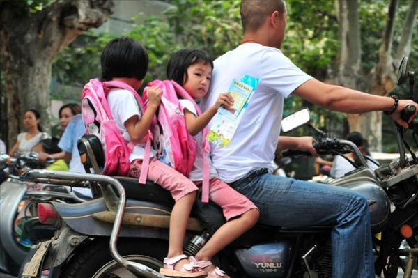 貴州這2所大學畢業證一文不值，早已臭名昭著，被全面點名曝光