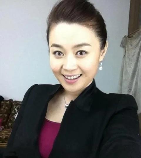 從未拜師趙本山，卻被力捧17年，“楊小燕”關婷娜究竟憑什麼？