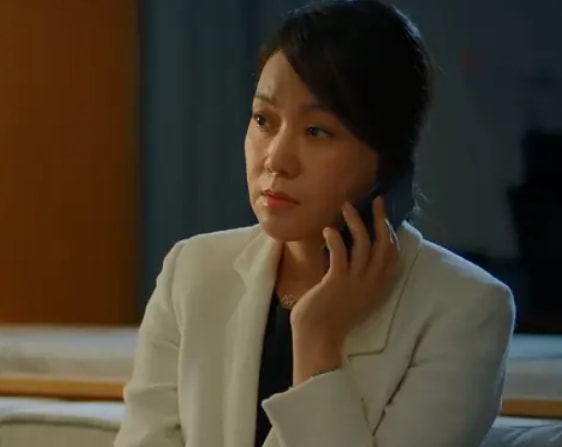 《突圍》主演學歷被扒,一個比一個驚喜,石紅杏讓人意外 《突圍》主演學歷被扒,一個比一個驚喜,石紅杏讓人意外