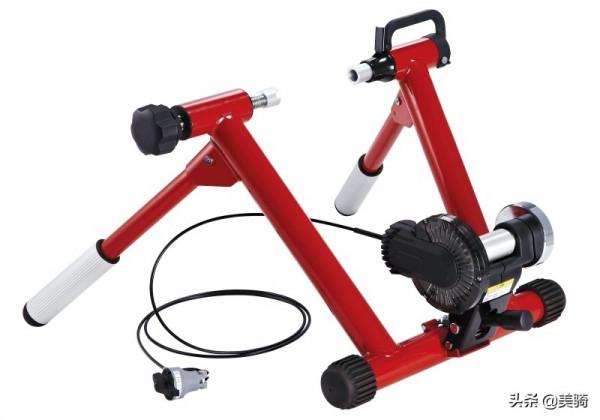 冬季黑練!室內騎行臺訓練實用裝備盤點 冬季黑練!室內騎行臺訓練實用裝備盤點