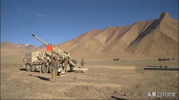 國產155車載炮助鋤不挖坑?即停即打首發命中,這精度無視後坐力 國產155車載炮助鋤不挖坑?即停即打首發命中,這精度無視後坐力