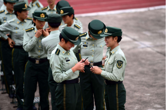 2021徵兵出現新變化，學歷門檻有一定提高，但矮個女生機會更多了